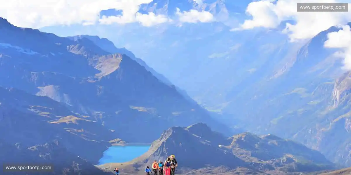 🎉加入体育社区，与千万球迷一起为热爱呐喊！赛事、直播、互动一站式体验！🏀